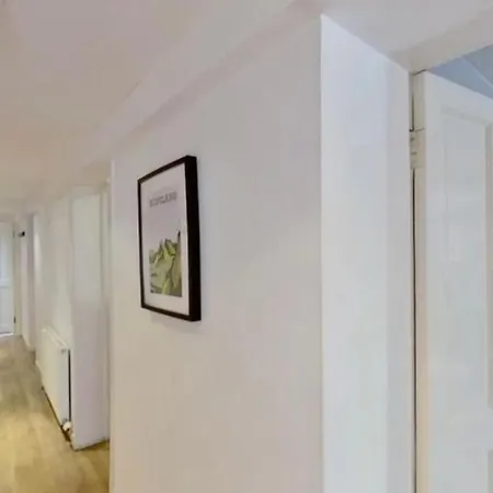 Panzió St Moritz Apartment
